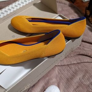 New. Rothy's Lemon drop Size 8.5
